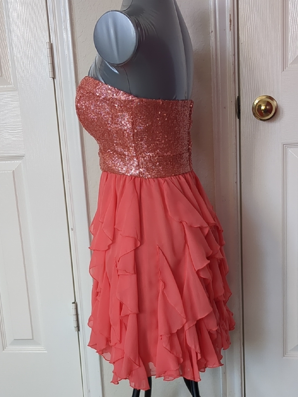 Windsor Coral Pink Strapless Sequin Bodice-Shifon Ruffle-Tiers Skirt/Mini Dress - Picture 12 of 13
